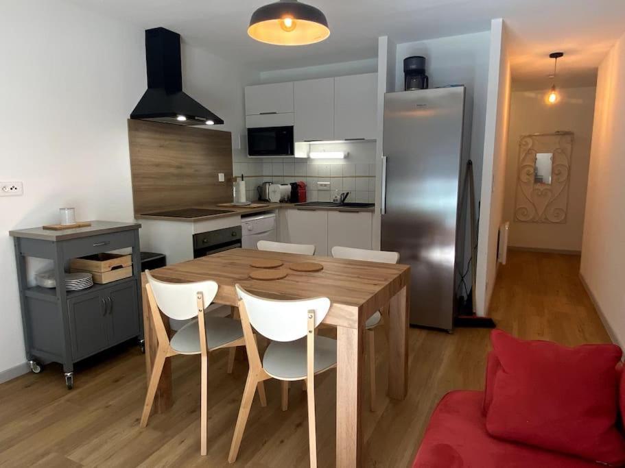 T3 Centre Ville Avec Parking, Balcon Et Wifi. 5P. Cauterets Buitenkant foto