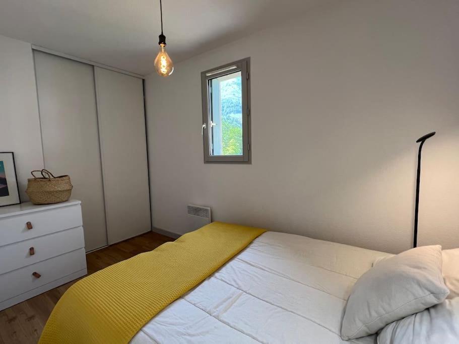 T3 Centre Ville Avec Parking, Balcon Et Wifi. 5P. Cauterets Buitenkant foto